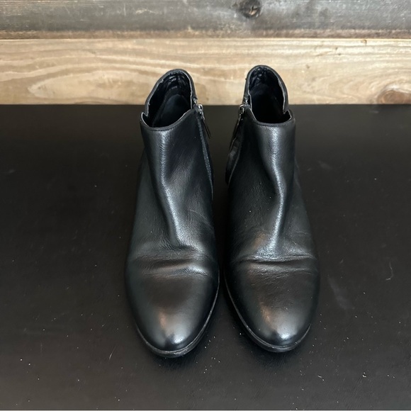 Sam Edelman Petty Leather Zippered Low Heel Ankle Bootie Black Size 7.5 M - Picture 7 of 13